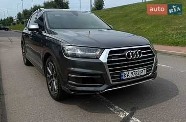 Позашляховик / Кросовер Audi Q7 2017 в Києві