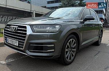 Позашляховик / Кросовер Audi Q7 2017 в Києві