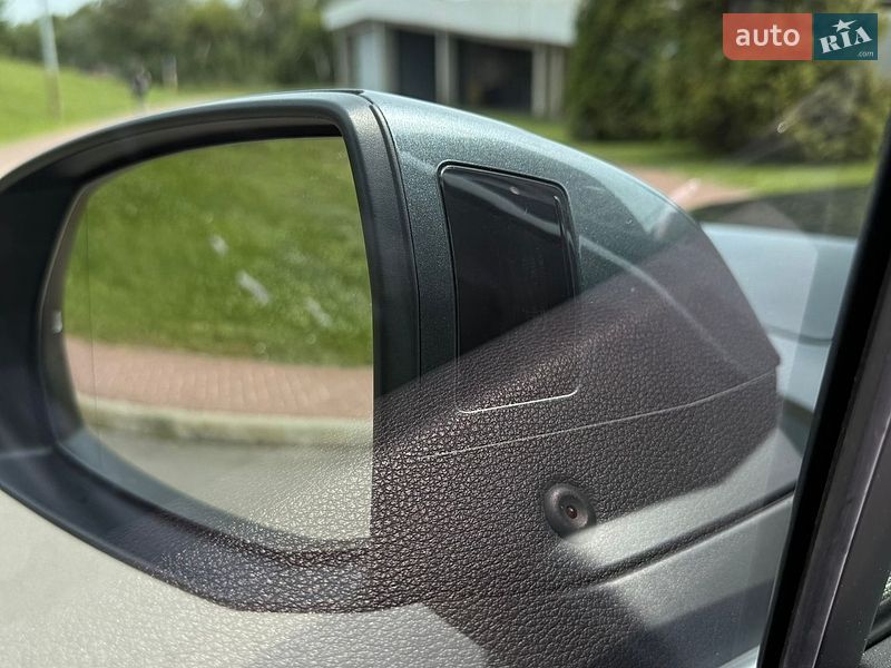 Позашляховик / Кросовер Audi Q7 2017 в Києві