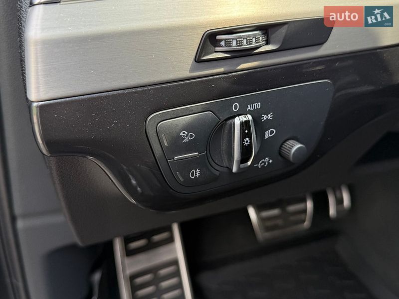 Позашляховик / Кросовер Audi Q7 2017 в Києві