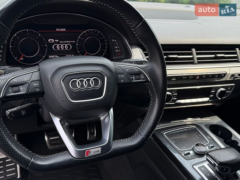 Позашляховик / Кросовер Audi Q7 2017 в Києві