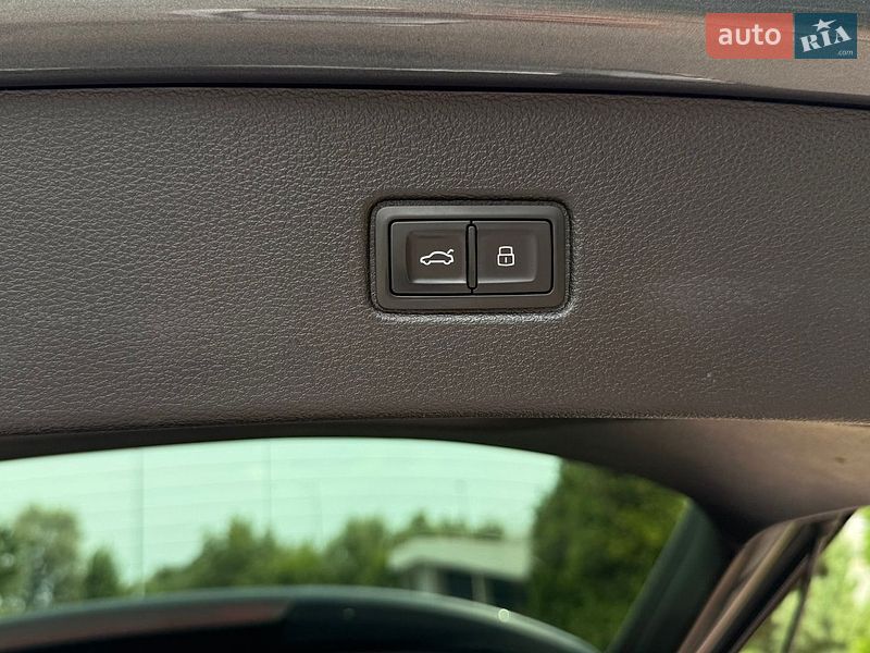 Позашляховик / Кросовер Audi Q7 2017 в Києві