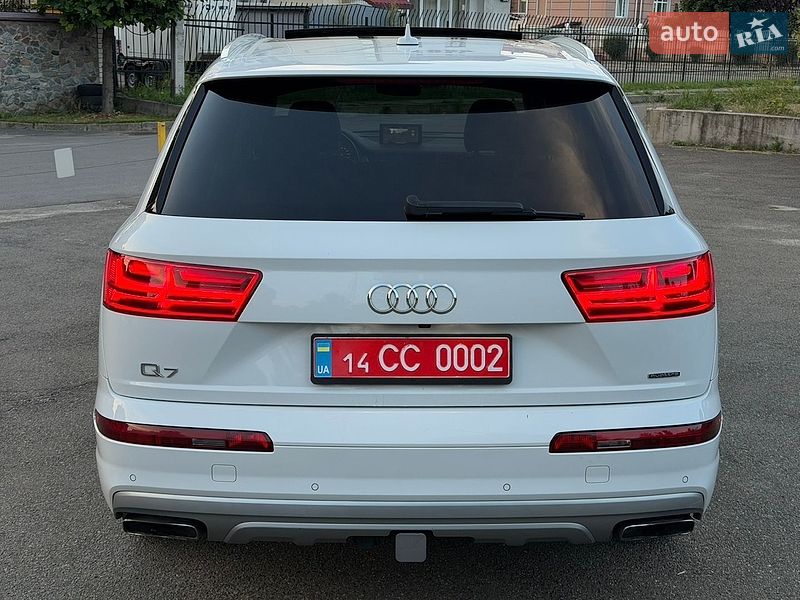 Позашляховик / Кросовер Audi Q7 2018 в Києві