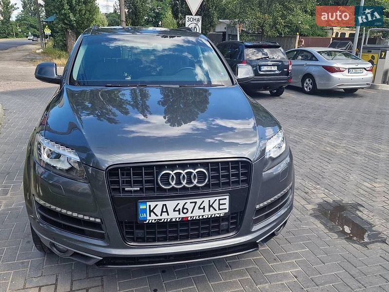 Audi Q7