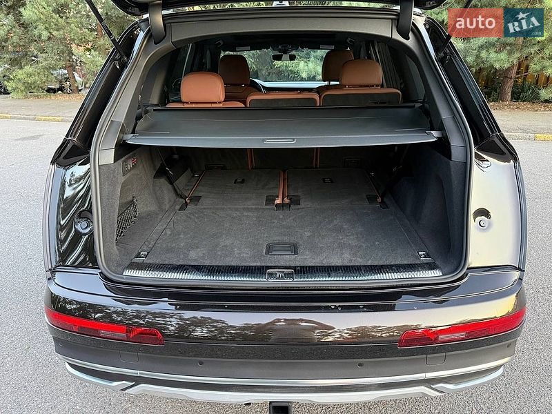 Позашляховик / Кросовер Audi Q7 2023 в Києві фото 11 Позашляховик / Кросовер Audi Q7 2023 в Києві