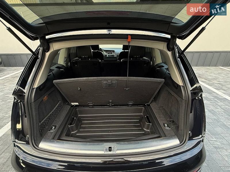 Внедорожник / Кроссовер Audi Q7 2013 в Ровно