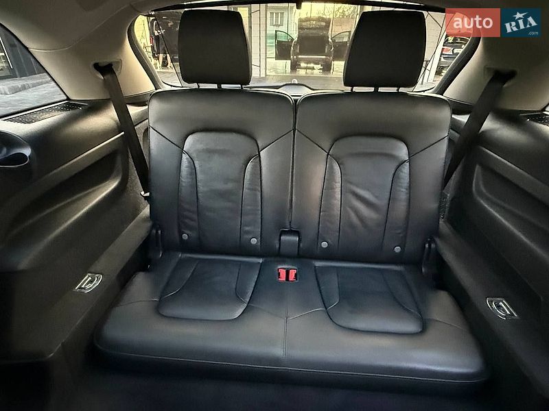 Внедорожник / Кроссовер Audi Q7 2013 в Ровно