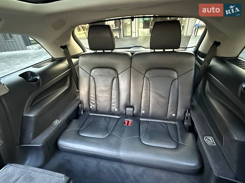 Внедорожник / Кроссовер Audi Q7 2013 в Ровно