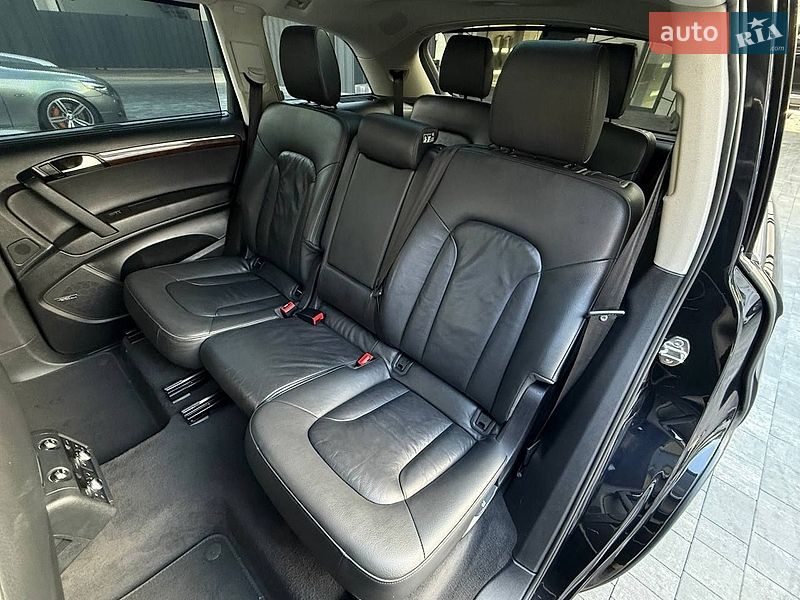 Внедорожник / Кроссовер Audi Q7 2013 в Ровно