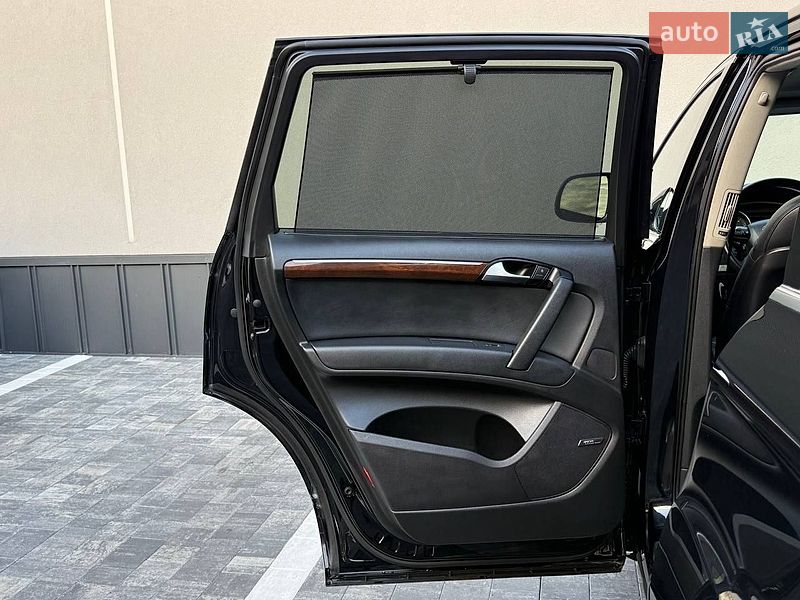 Внедорожник / Кроссовер Audi Q7 2013 в Ровно