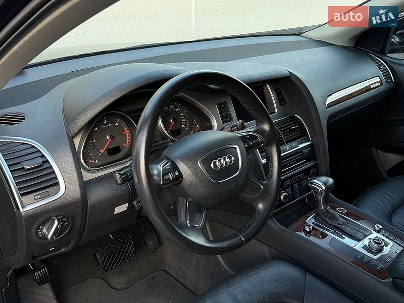 Внедорожник / Кроссовер Audi Q7 2013 в Ровно
