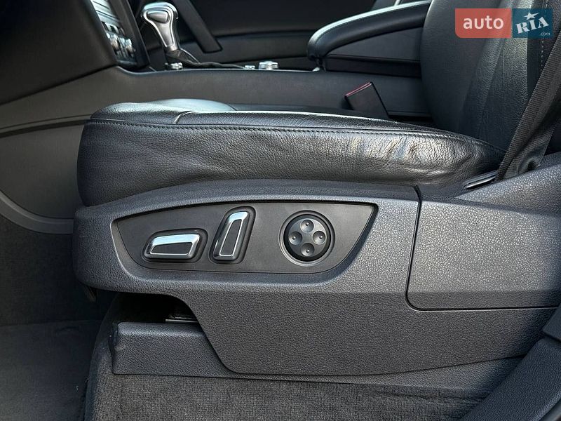 Внедорожник / Кроссовер Audi Q7 2013 в Ровно
