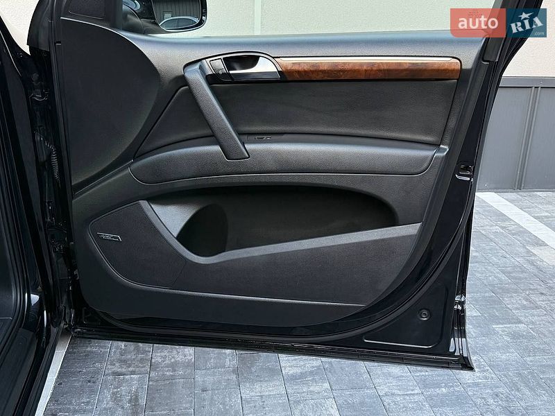 Внедорожник / Кроссовер Audi Q7 2013 в Ровно