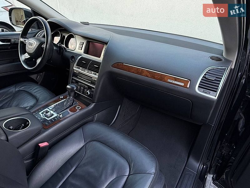 Внедорожник / Кроссовер Audi Q7 2013 в Ровно