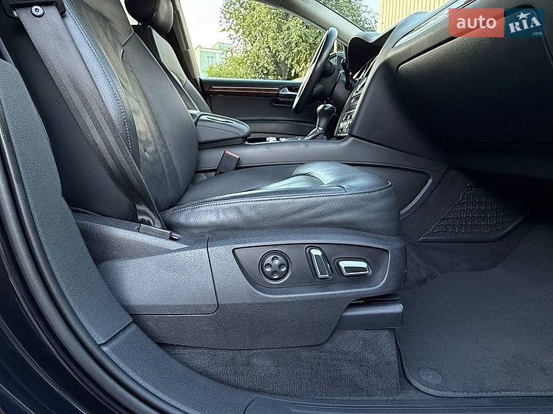 Внедорожник / Кроссовер Audi Q7 2013 в Ровно
