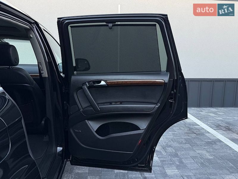 Внедорожник / Кроссовер Audi Q7 2013 в Ровно