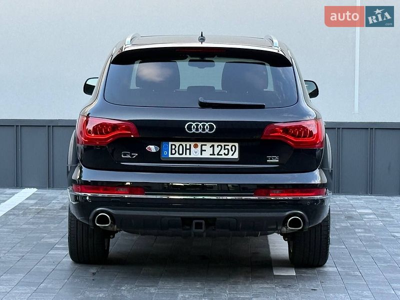 Внедорожник / Кроссовер Audi Q7 2013 в Ровно