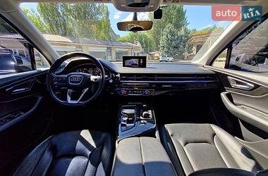 Внедорожник / Кроссовер Audi Q7 2017 в Днепре