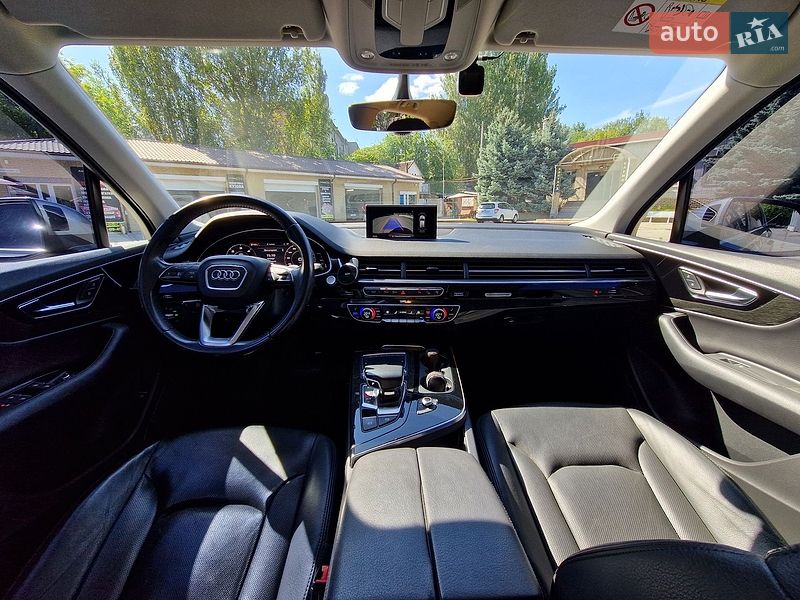 Внедорожник / Кроссовер Audi Q7 2017 в Днепре