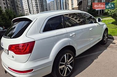 Audi Q7  2013