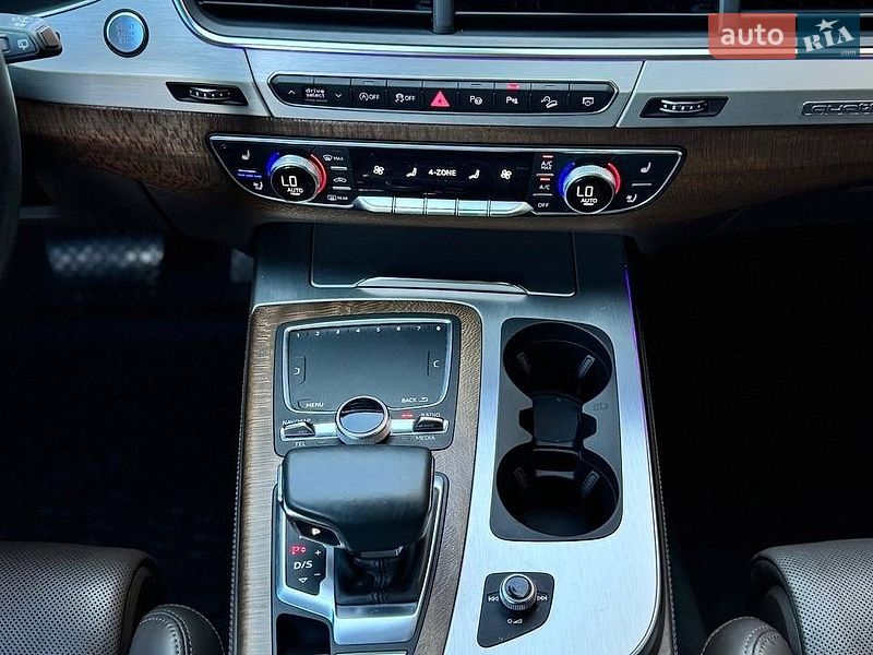 Внедорожник / Кроссовер Audi Q7 2019 в Хмельницком