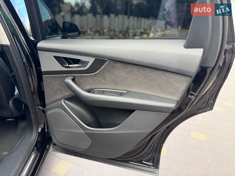 Внедорожник / Кроссовер Audi Q7 2018 в Ивано-Франковске