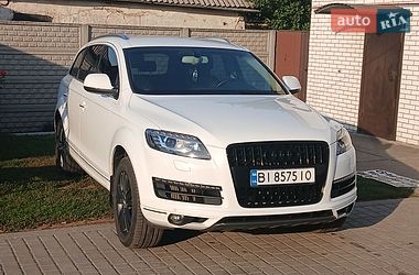Audi Q7  2011