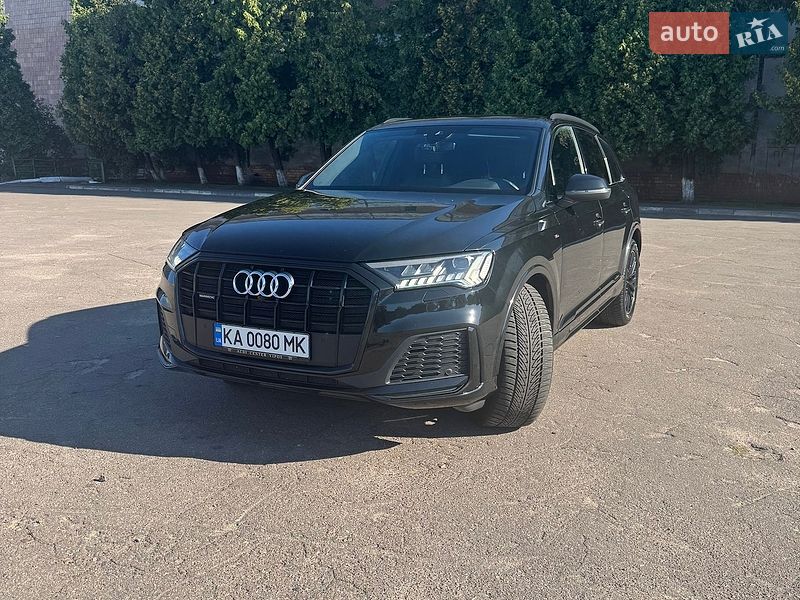 Внедорожник / Кроссовер Audi Q7 2021 в Киеве