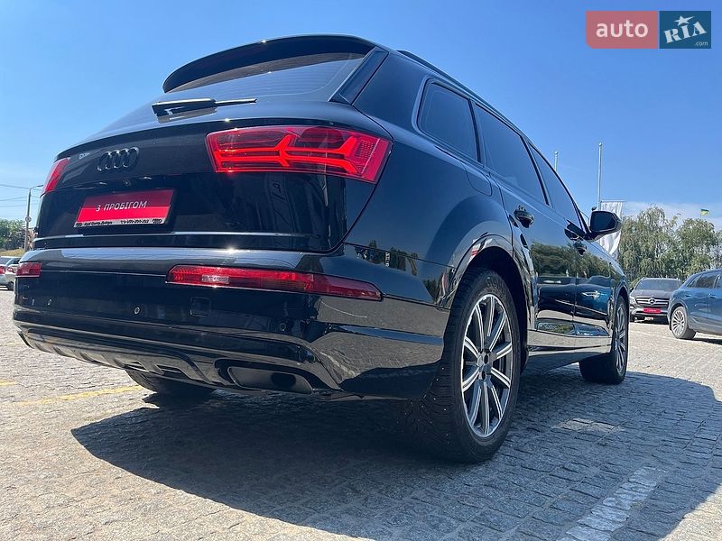 Внедорожник / Кроссовер Audi Q7 2018 в Днепре