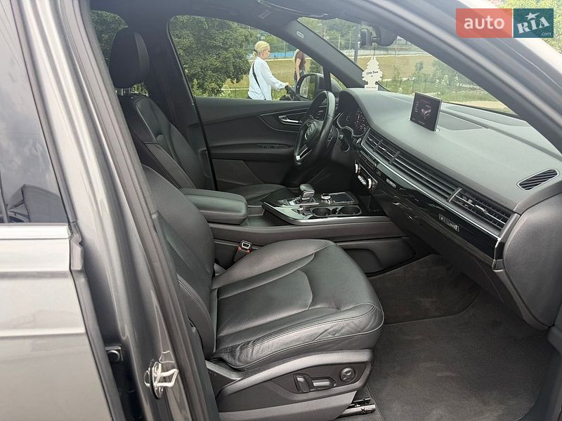Внедорожник / Кроссовер Audi Q7 2016 в Львове