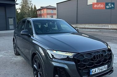 Audi Q7  2024