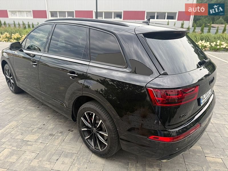 Позашляховик / Кросовер Audi Q7 2016 в Луцьку