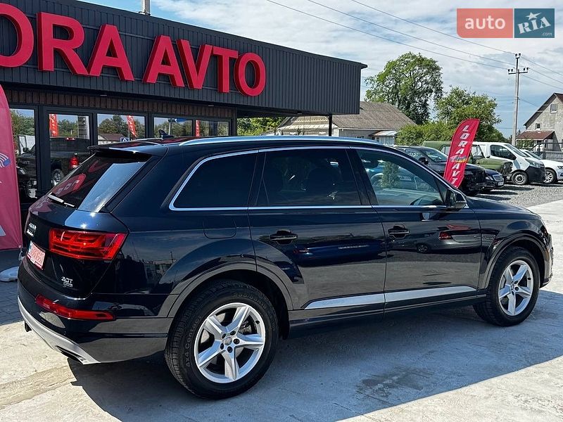Внедорожник / Кроссовер Audi Q7 2016 в Ровно