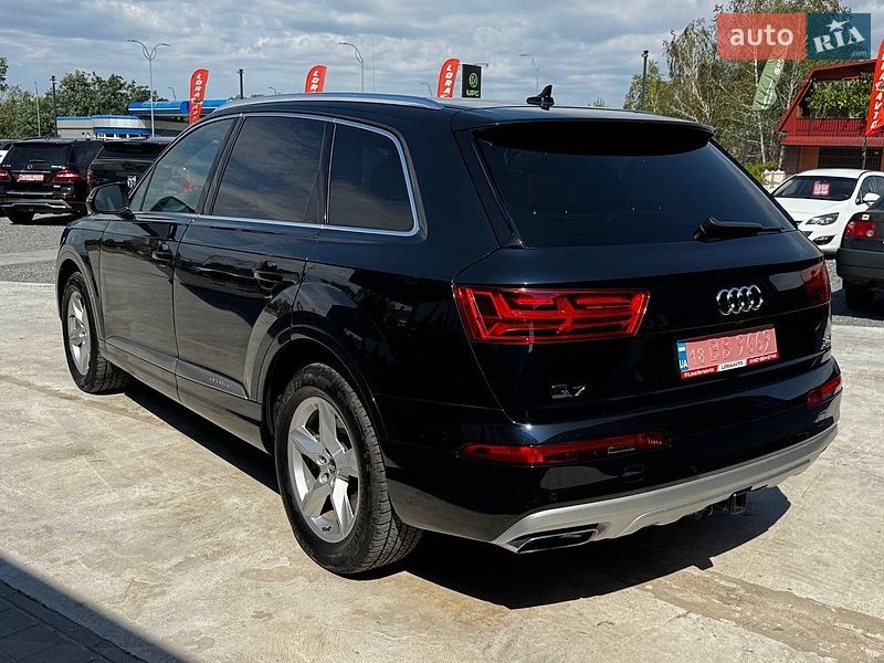 Внедорожник / Кроссовер Audi Q7 2016 в Ровно