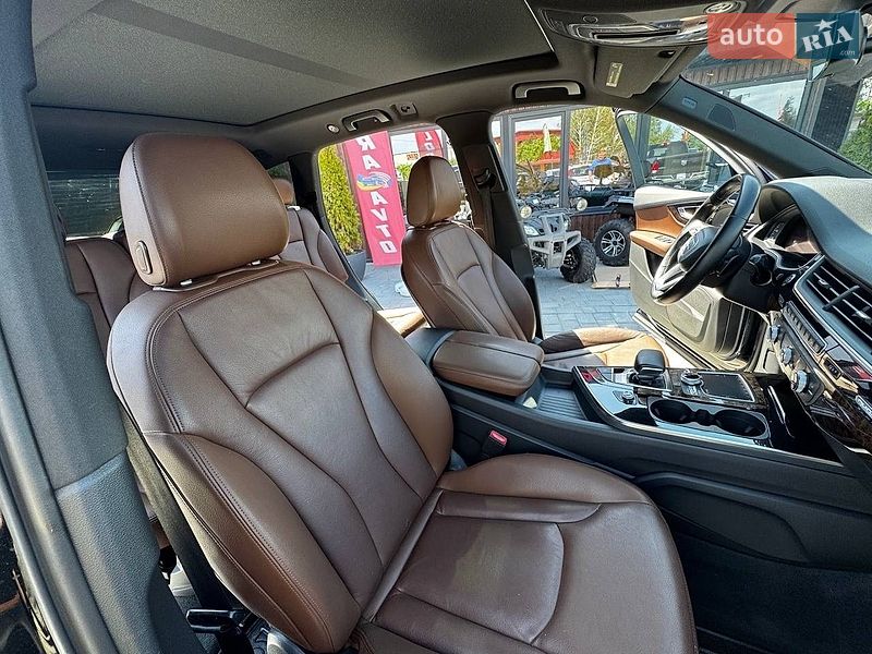 Внедорожник / Кроссовер Audi Q7 2016 в Ровно