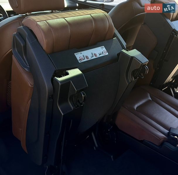 Позашляховик / Кросовер Audi Q7 2016 в Києві