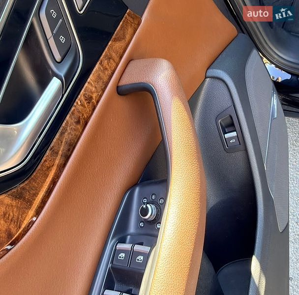 Позашляховик / Кросовер Audi Q7 2016 в Києві