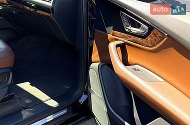 Позашляховик / Кросовер Audi Q7 2016 в Києві