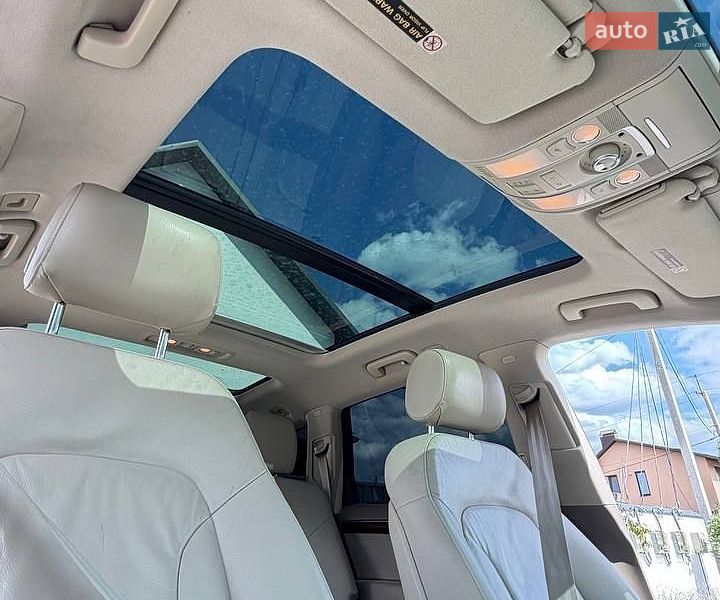 Позашляховик / Кросовер Audi Q7 2012 в Вараші