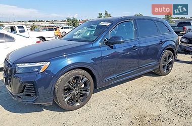 Audi Q7  2025