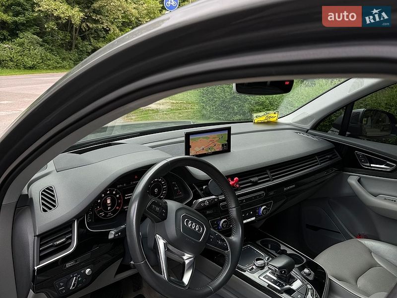 Позашляховик / Кросовер Audi Q7 2016 в Полтаві