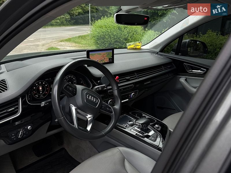 Позашляховик / Кросовер Audi Q7 2016 в Полтаві