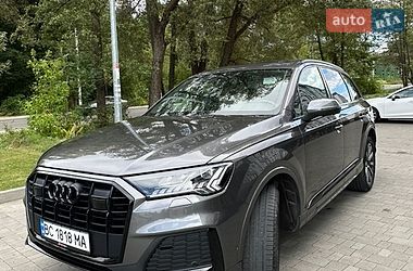 Audi Q7  2023