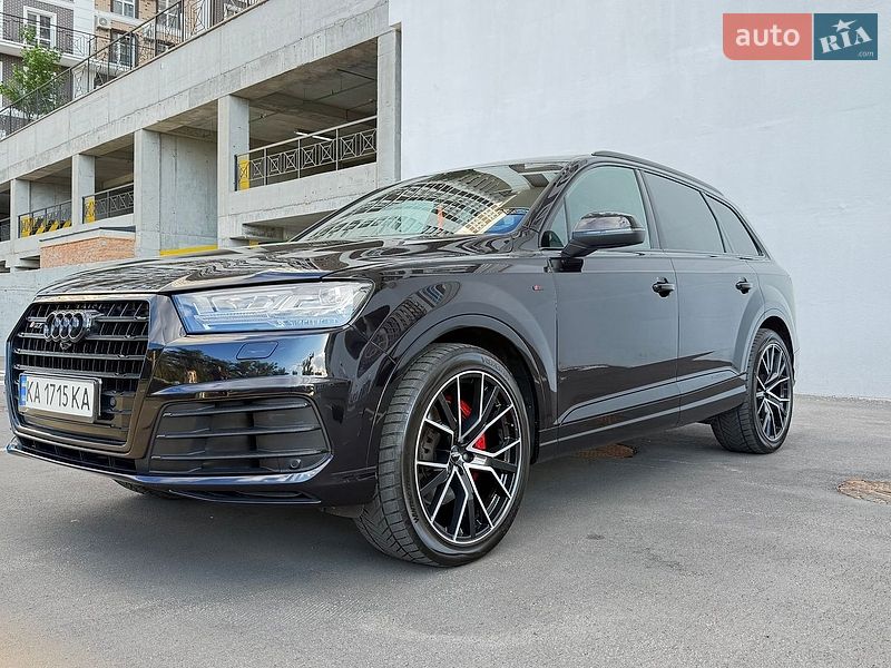 Внедорожник / Кроссовер Audi Q7 2018 в Киеве