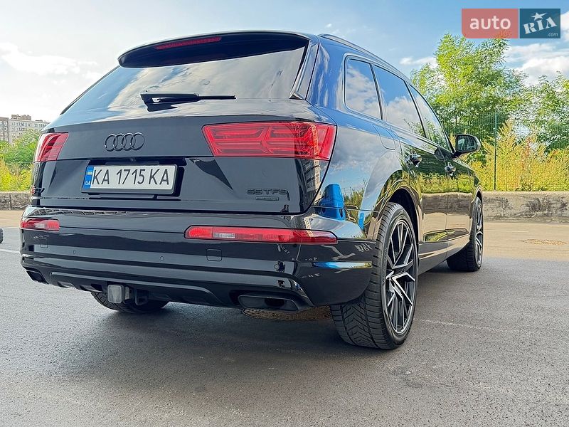 Внедорожник / Кроссовер Audi Q7 2018 в Киеве