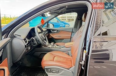 Внедорожник / Кроссовер Audi Q7 2018 в Киеве