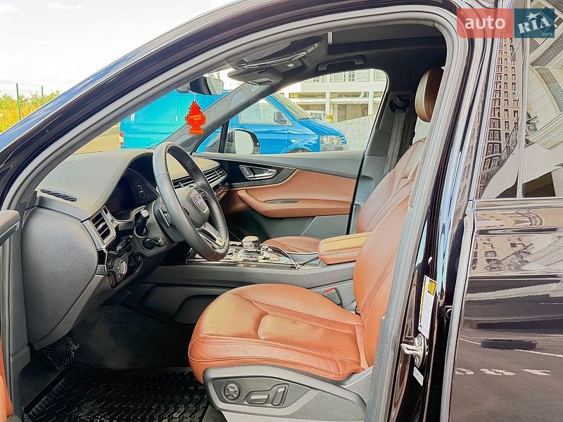 Внедорожник / Кроссовер Audi Q7 2018 в Киеве