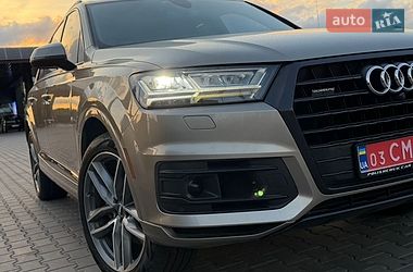 Audi Q7  2017