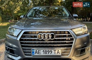 Audi Q7  2017