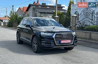 Audi Q7 2016